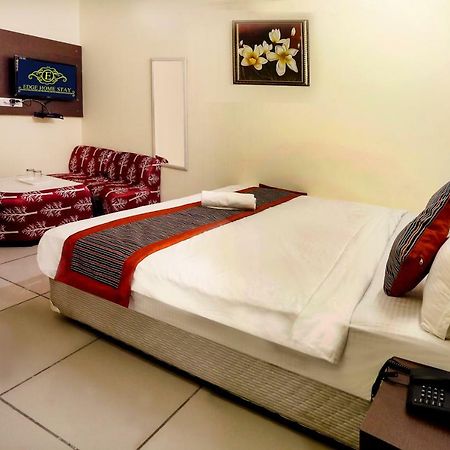 Airport Hotel Edge Home Stay New Delhi Ngoại thất bức ảnh