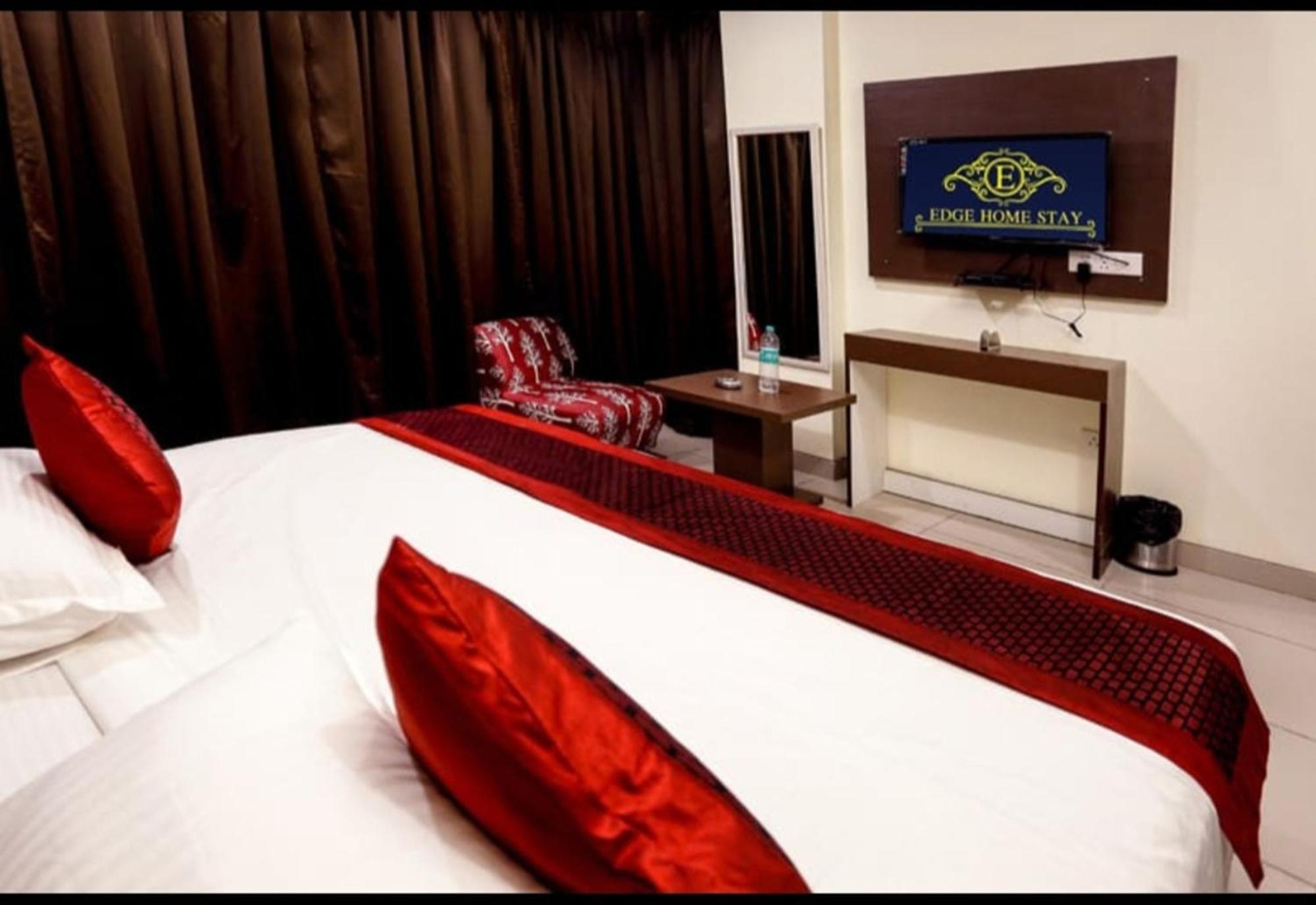 Airport Hotel Edge Home Stay New Delhi Ngoại thất bức ảnh