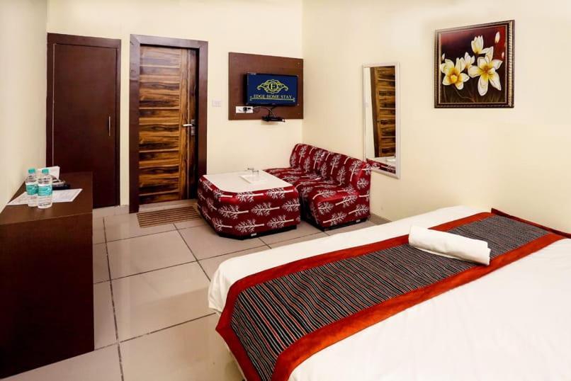 Airport Hotel Edge Home Stay New Delhi Ngoại thất bức ảnh