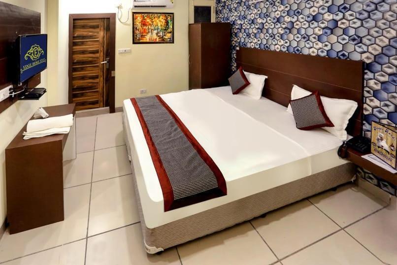 Airport Hotel Edge Home Stay New Delhi Ngoại thất bức ảnh