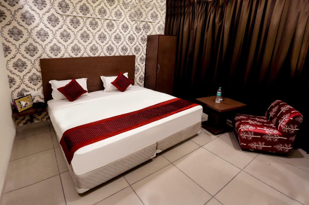 Airport Hotel Edge Home Stay New Delhi Ngoại thất bức ảnh